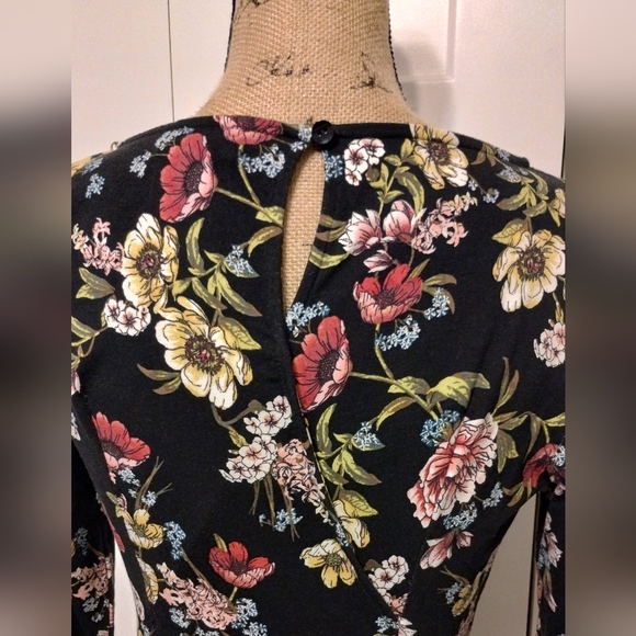 J Jill Floral And Black Dress Size XS - Picture 4 of 7